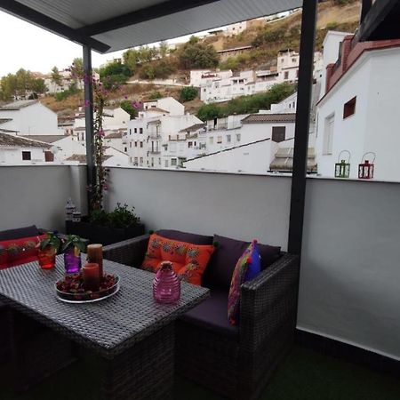 El Nido De La Galeria Apartment Setenil De Las Bodegas Exterior foto