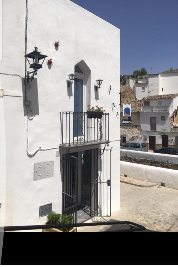 El Nido De La Galeria Apartment Setenil De Las Bodegas Exterior foto