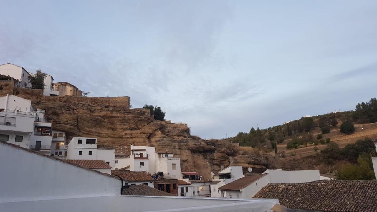 El Nido De La Galeria Apartment Setenil De Las Bodegas Exterior foto